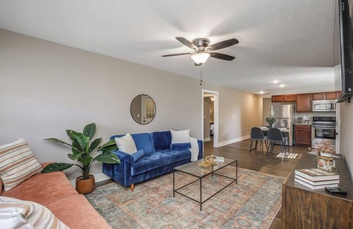 Bowling Green Apartamento | 4 BD Normalview: Comfort & Charm