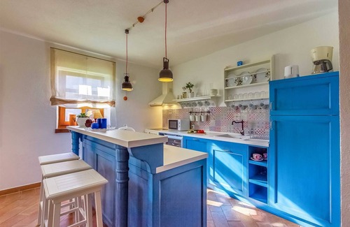 Visnjan Villa | Villa de 4 dormitorios con piscina y jardín extra grande