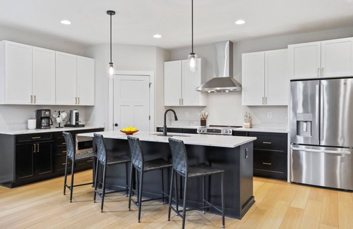 Mount Jackson Casa | 4 BDR New Modern & Spacious Mountain View Retreat - 5Min to Bryce Resort