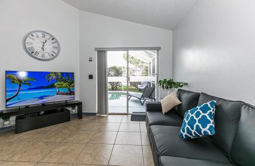 Westridge Villa | 4 bdr Villa With Heated Pool Near Disney