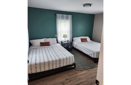 Mariah Hill Casa | 4 Bdrm/3 Bath Farmhouse ready for family memories