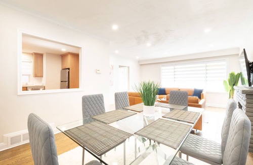 Willowdale Casa | 4 Bdrm/4 Bath Home with Spa Room by Yonge & Finch