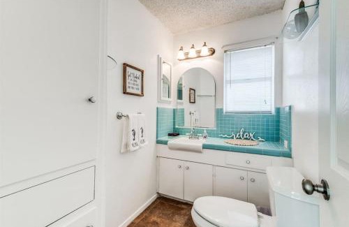 North San Antonio - SAT Casa | 4 Bdrms Heated Pool, Hot Tub, 10 Minutes to Downtown