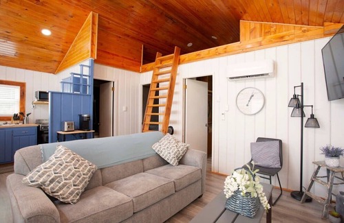 Greenbush Cabina | 4 Beachfront Cottages - New Bathrooms/Roofs!