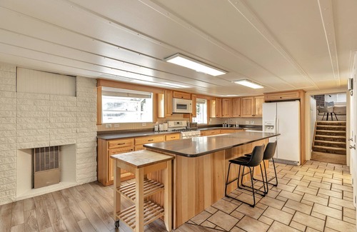 Canyon Rim Apartamento | 4 Bed, 1.5 Bath East SLC Apt - Blazing Google Fiber