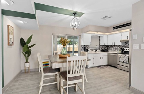 Buena Ventura Lakes Casa | 4 bed 3.5 bath pool home