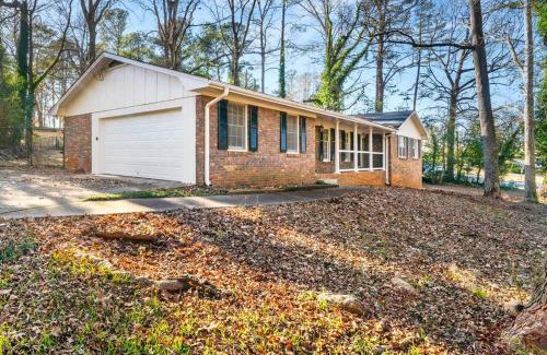 Lithonia Villa | 4-Bed 2-Bath Pet Friendly Home in Stonecrest