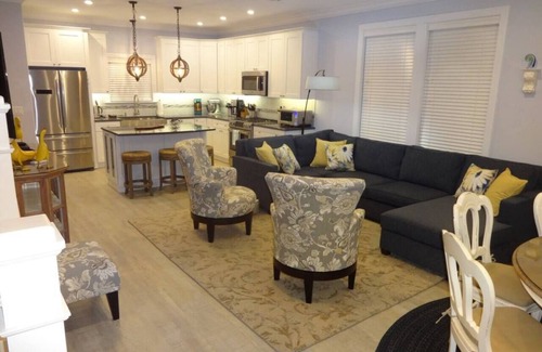 West Cape May Casa | Nueva casa de 4 dormitorios y 3. 5 baños cerca de la playa con piscina climatizada en el suelo