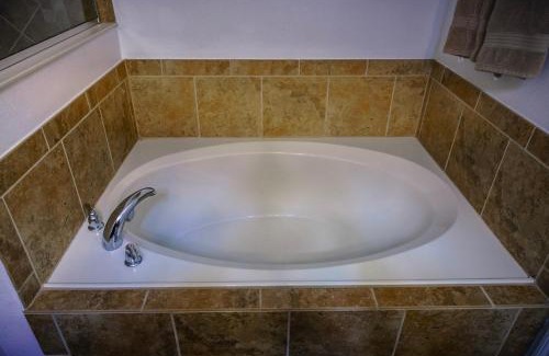 Watersong Casa | 4 Bed, 3 Bath Villa in Gated Community