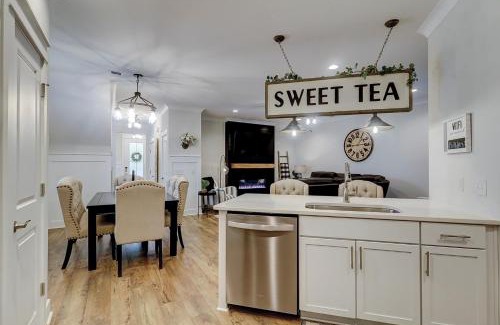 Spanish Wells Casa | 4 Bed 35 BA 1K 3Q 2T Sleeper Sofa Park 3 Cars Bikes & Beach Gear included