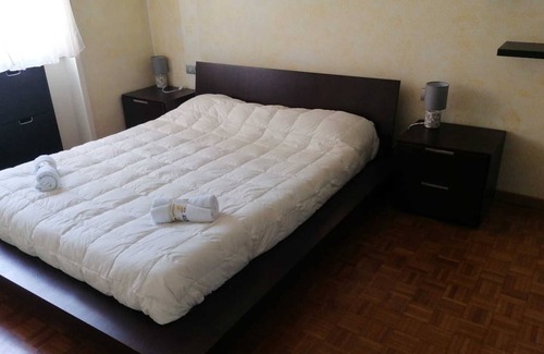 Milan Apartamento | 4 bed Apartment in Milano 7 min Duomo up to 6 Peop