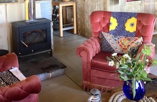 Golden Grove Casa | 4 bed barn & Safari Tent, Pool-Hot Tub-Sauna 16pax