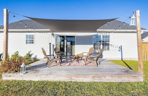 Murraysville Apartamento | 4 Bed Beach Getaway! Fenced Yard + Garage Parking