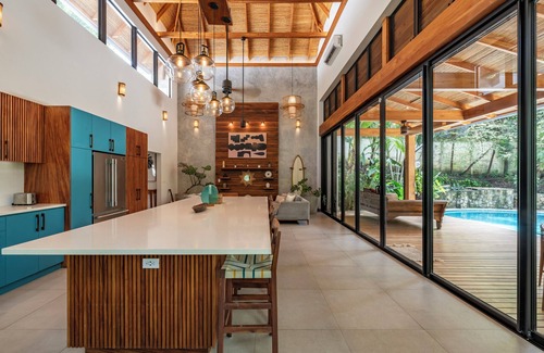 Ostional Casa | 4 Bed Designer Home, 4 Min to Beach