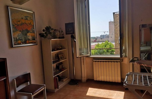 Garbatella Apartamento | 4 bed flat near metro,train, amenities