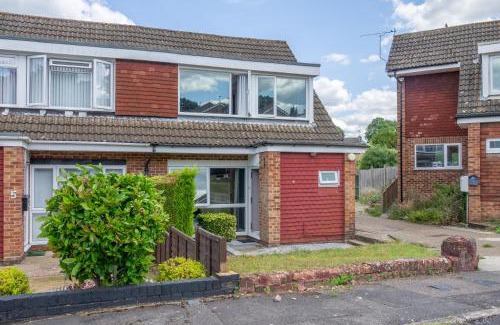 Guildford Casa | 4 Bed House Perfect for Contractors - Families and Relocation