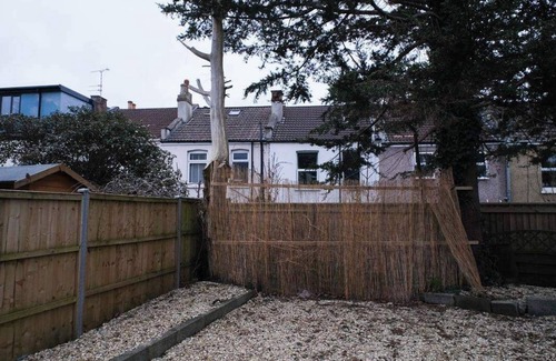 Hanham Casa | 4 Bed House Sleeps 7-Free Parking- Contractors
