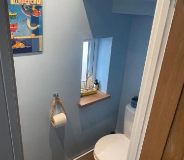 Whitton Casa | 4 bed house walking distance to Twickenham Rugby Ground and Whitton High St