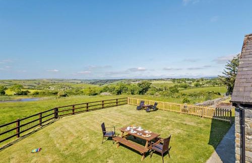 Llanon Casa | 4 Bed in Aberaeron 92072