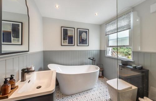 Aberdovey Casa | 4 Bed in Aberdovey 94232