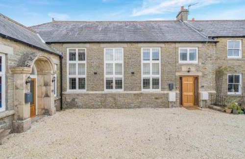 Alston Casa | 4 Bed in Alston oc-h33061