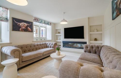 Alston Casa | 4 Bed in Alston oc-h33061