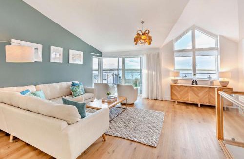 Westleigh Casa | 4 Bed in Appledore 92017