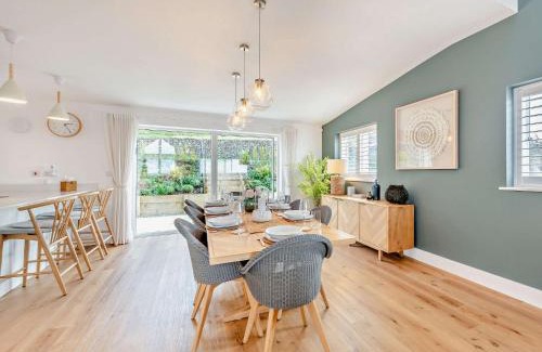 Westleigh Casa | 4 Bed in Appledore 92017