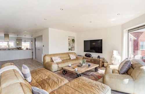 Blyth Casa | 4 Bed in Blyth 87734