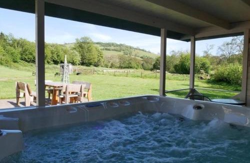 Defynnog Casa | 4 Bed in Brecon BN151