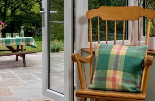 Defynnog Casa | 4 Bed in Brecon BN151