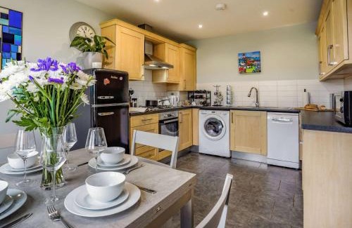 Burry Port Casa | 4 Bed in Burry Port 87048