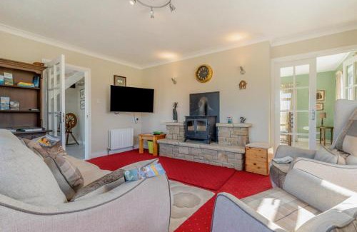 Dungloe Casa | 4 Bed in Burtonport oc-c31069