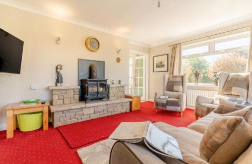 Dungloe Casa | 4 Bed in Burtonport oc-c31069
