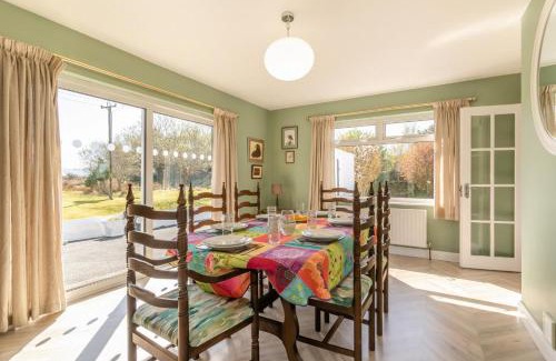 Dungloe Casa | 4 Bed in Burtonport oc-c31069