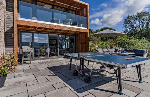 Bwlch Casa | 4 Bed in Bwlch 90596