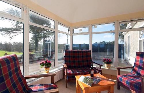 Carrigaholt Casa | 4 Bed in Carrigaholt oc-ii15582
