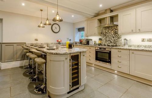 Cromford Casa | 4 Bed in Cromford 82198
