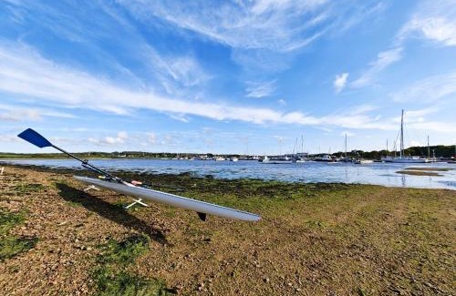 Whippingham Casa | 4 Bed in East Cowes 94556