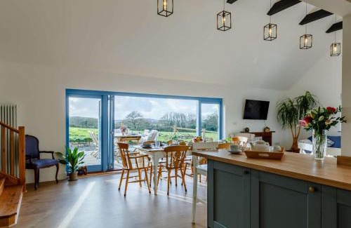 Saint Erth Praze Casa | 4 Bed in Helston 90391