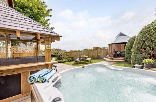Holywell Casa | 4 Bed in Holywell 82276