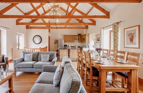 Launceston Casa | 4 Bed in Launceston BRHIG