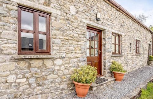 Llandovery Casa | 4 Bed in Llandovery 82440