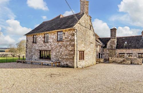 Llanover Casa | 4 Bed in Llanover 91243