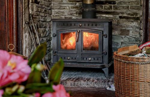 Llanover Casa | 4 Bed in Llanover 91243