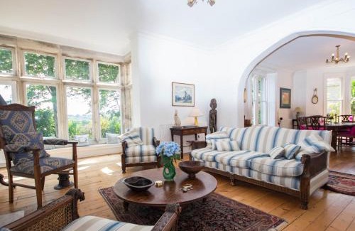 West Lulworth Casa | 4 Bed in Lulworth Cove DC182