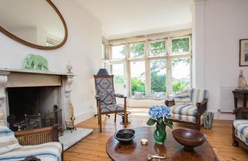 West Lulworth Casa | 4 Bed in Lulworth Cove DC182