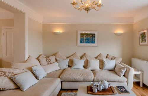 Polruan Casa | 4 Bed in Polruan PC044