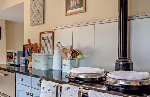 Rothbury Casa | 4 Bed in Rothbury CN180