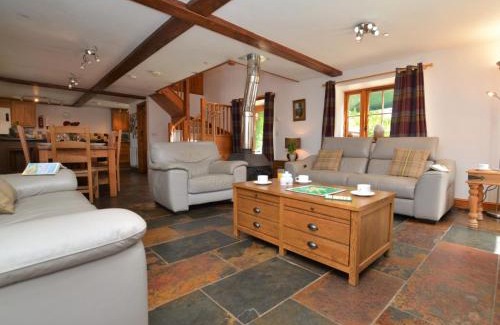 Alweston Casa | 4 bed in Sherborne FOLOW